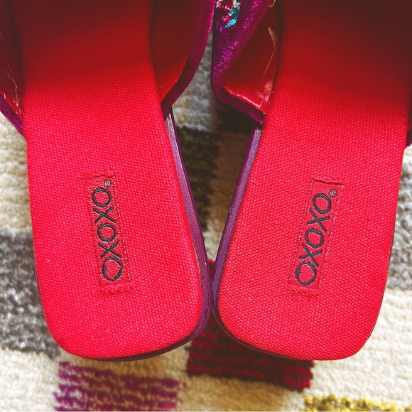 ❌SOLD❌ VTG Xoxo Velvet Embroidered Floral Colorful Clogs Mules Womens size 7 - Picture 7 of 13